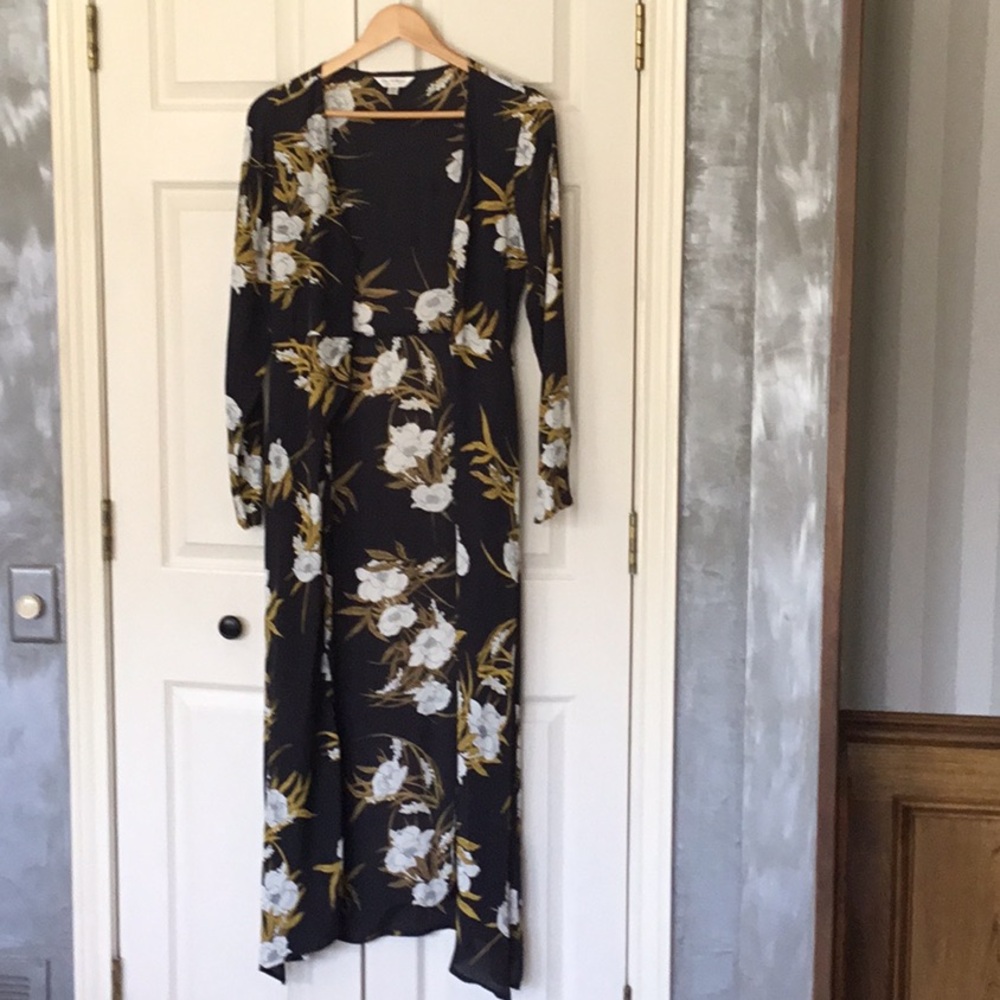 Miss Selfridge black, white & mustard floral kimono duster